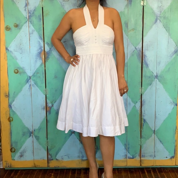 Diane Von Furstenberg Dresses & Skirts - DIANE von FURTENBERG size 6